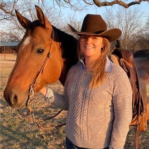 Meet your Posher, Alexandra